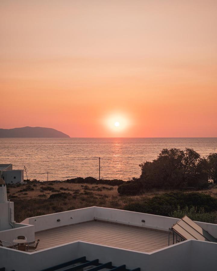 Venardos Hotel Agia Pelagia  Exterior photo