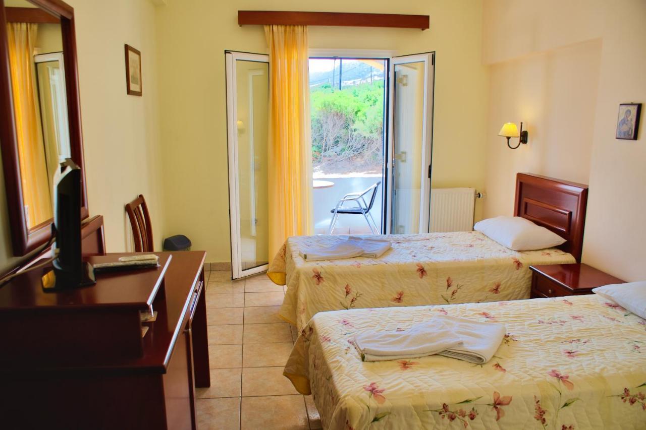 Venardos Hotel Agia Pelagia  Room photo